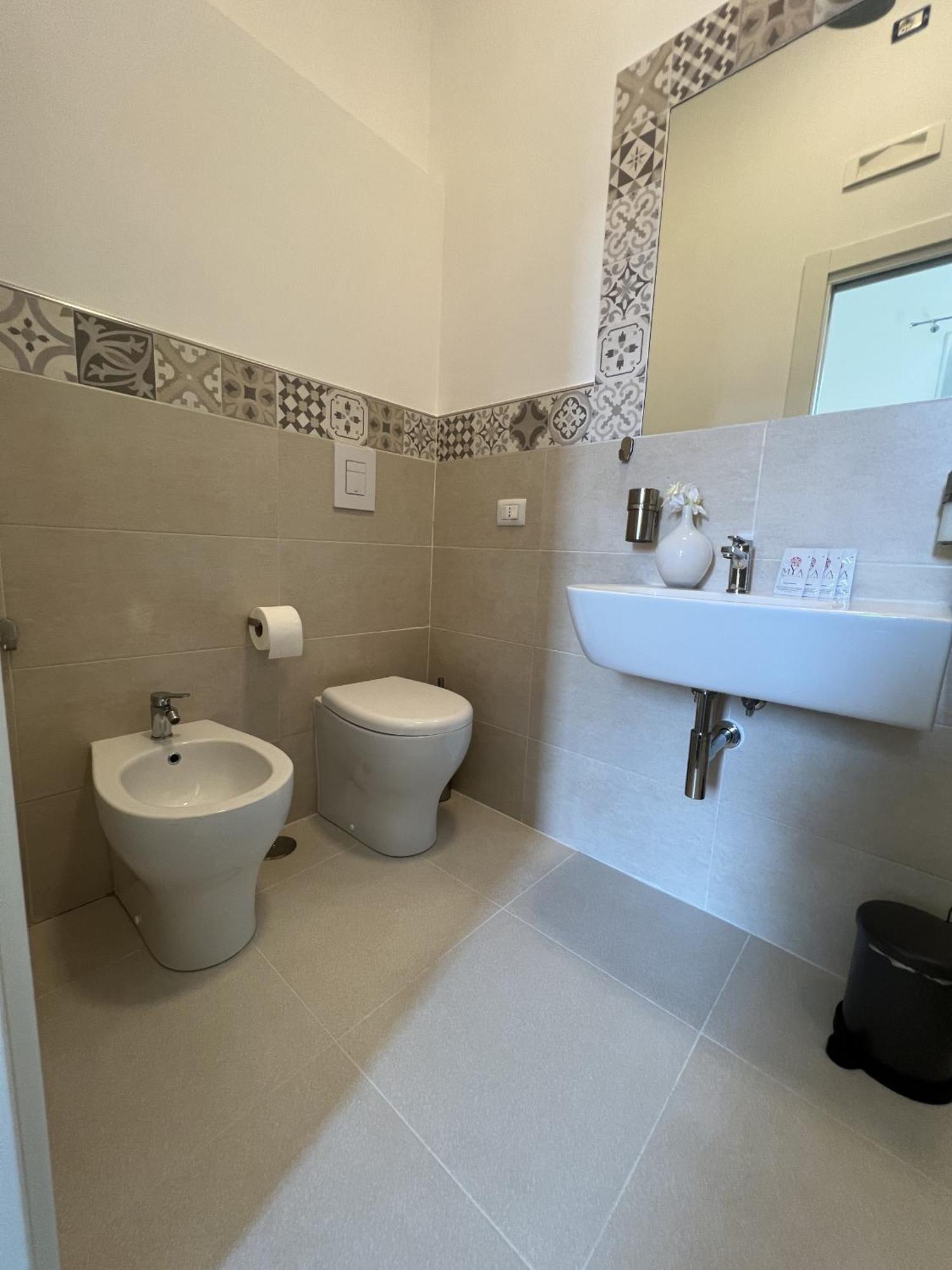 Bonadies64 B&B Salerno Bilik gambar